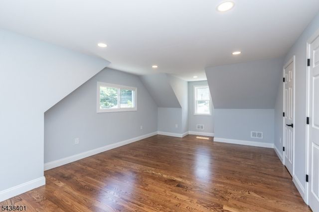 14 Hemlock Rd, Rockaway Boro, NJ 07866