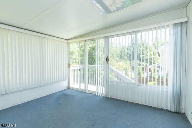 14 Hemlock Rd, Rockaway Boro, NJ 07866