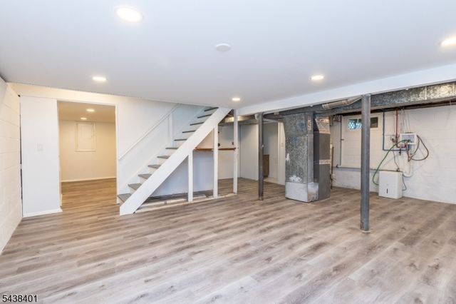 14 Hemlock Rd, Rockaway Boro, NJ 07866