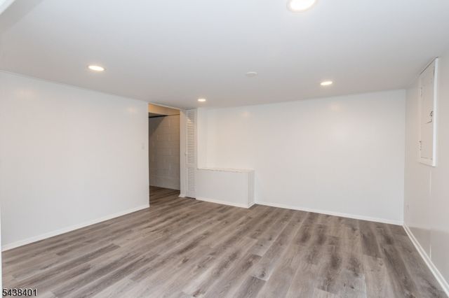 14 Hemlock Rd, Rockaway Boro, NJ 07866