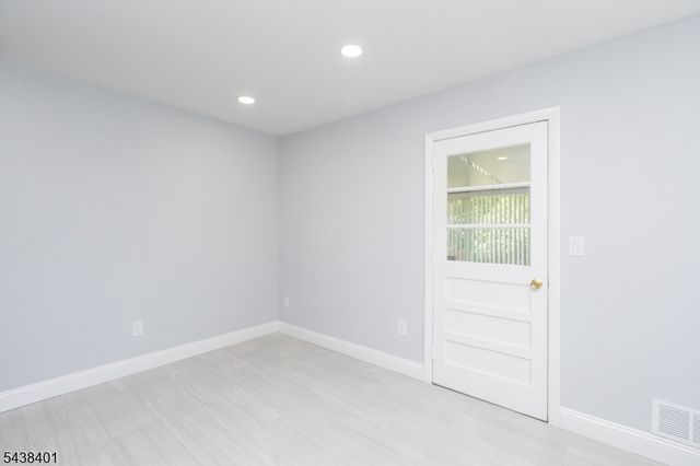 14 Hemlock Rd, Rockaway Boro, NJ 07866