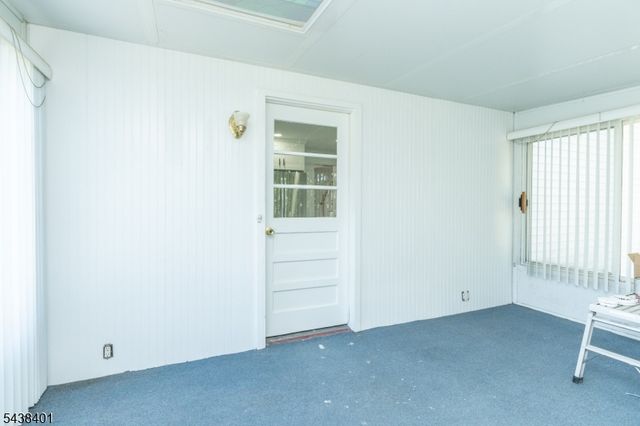 14 Hemlock Rd, Rockaway Boro, NJ 07866