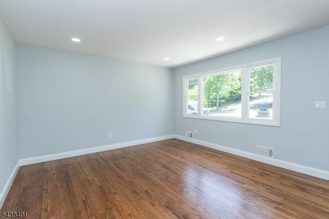 14 Hemlock Rd, Rockaway Boro, NJ 07866