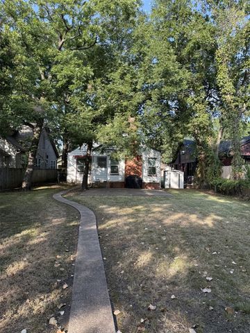 1108 S Travis Street, Sherman, TX 75090