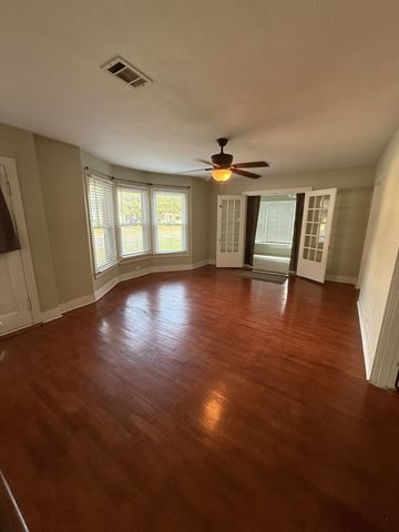 1108 S Travis Street, Sherman, TX 75090