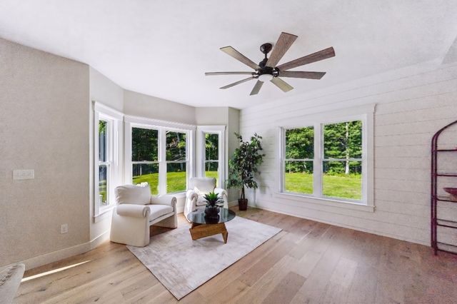 5 Joshua Dr, Easton, MA 02375