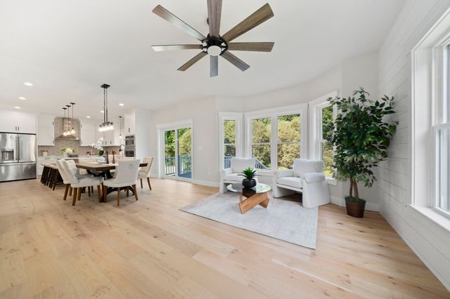 5 Joshua Dr, Easton, MA 02375