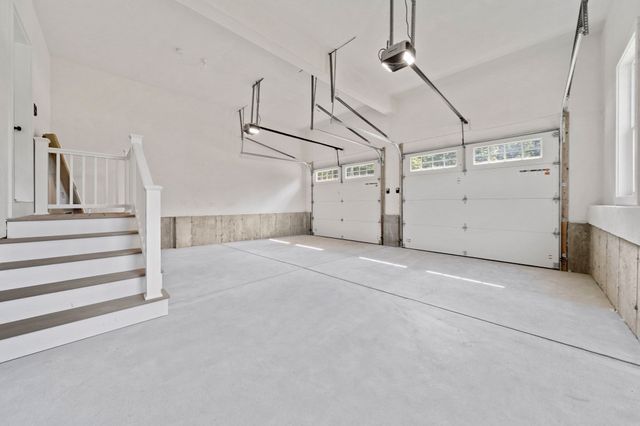 5 Joshua Dr, Easton, MA 02375