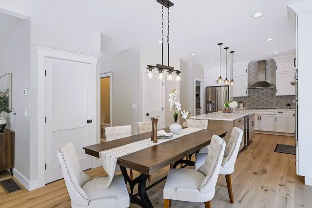 5 Joshua Dr, Easton, MA 02375
