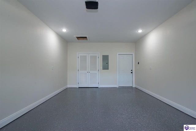 295 Piping Rock Road, Brandenburg, KY 40108