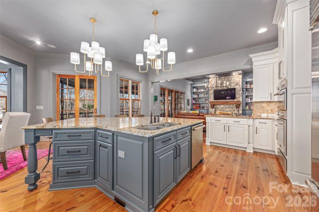 8610 Highgrove Street, Charlotte, NC 28277