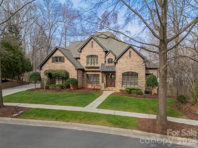 8610 Highgrove Street, Charlotte, NC 28277