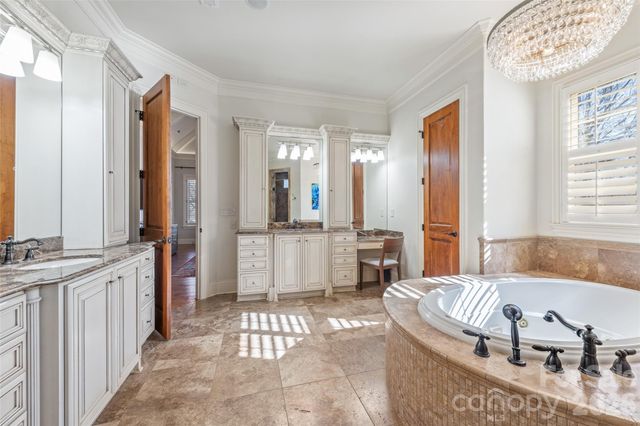 8610 Highgrove Street, Charlotte, NC 28277