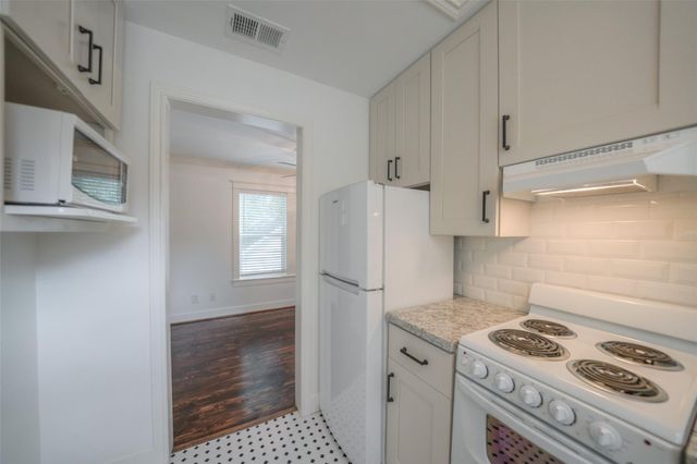 811-A Woodard St, Houston, TX 77009