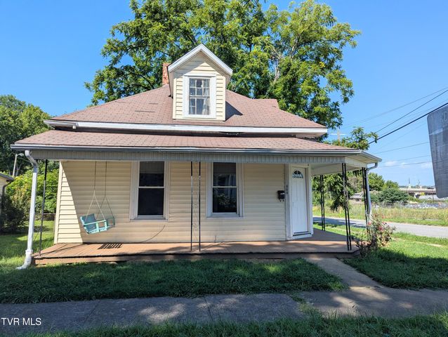 900 Grover Street, Johnson City, TN 37601