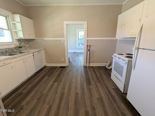 900 Grover Street, Johnson City, TN 37601