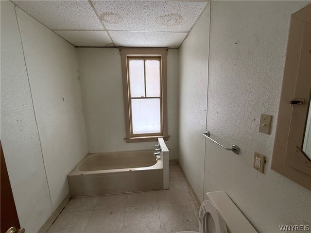 1317 Niagara Avenue, Niagara Falls, NY 14305