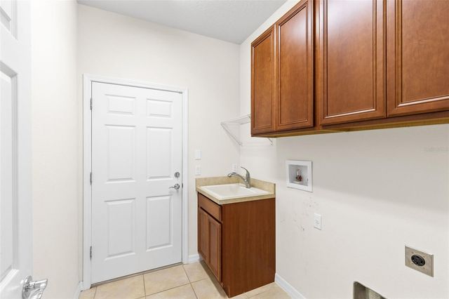 30139 HACKNEY LOOP, Mount Dora, FL 32757