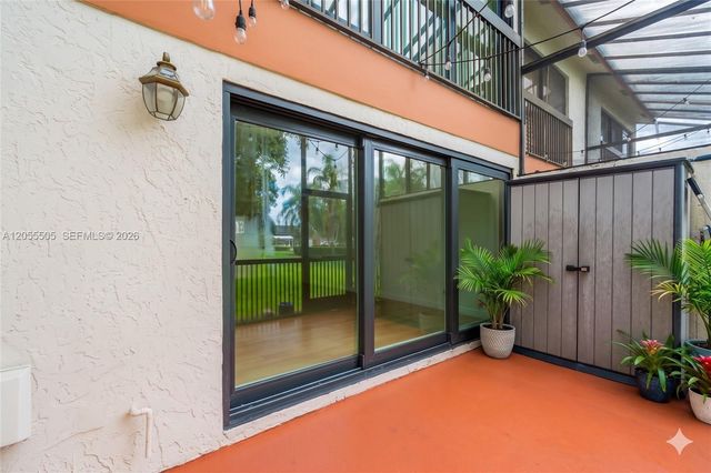 7050 SW 42nd Court, Davie, FL 33314
