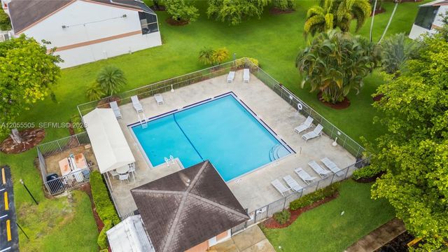 7050 SW 42nd Court, Davie, FL 33314