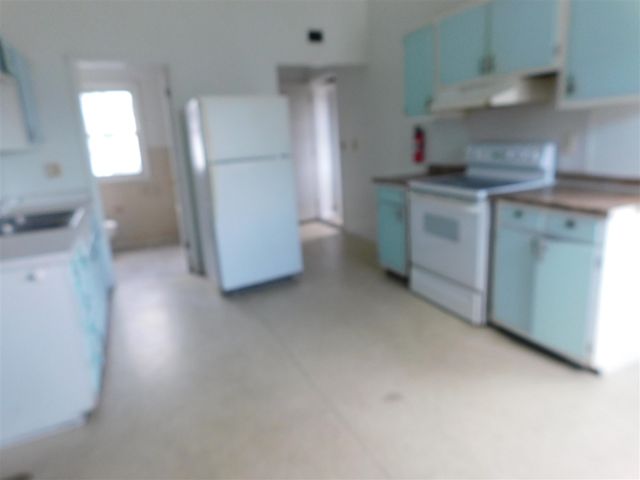 930 Cottage Avenue, Kalamazoo, MI 49001