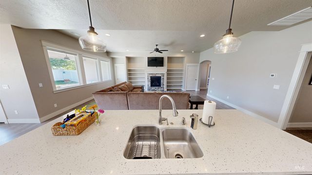 4155 Whistling Heights Way, Nampa, ID 83687