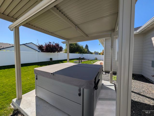 4155 Whistling Heights Way, Nampa, ID 83687