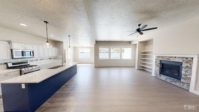 4155 Whistling Heights Way, Nampa, ID 83687