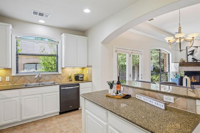 4213 Wild Iris LN, Austin, TX 78727