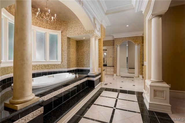 1402 Indian Hills, Tuscaloosa, AL 35406