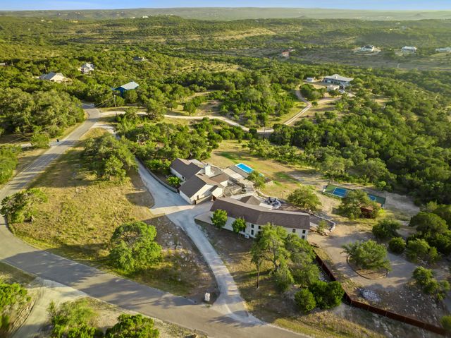 1300 Skyline Ridge Lookout, Wimberley, TX 78676