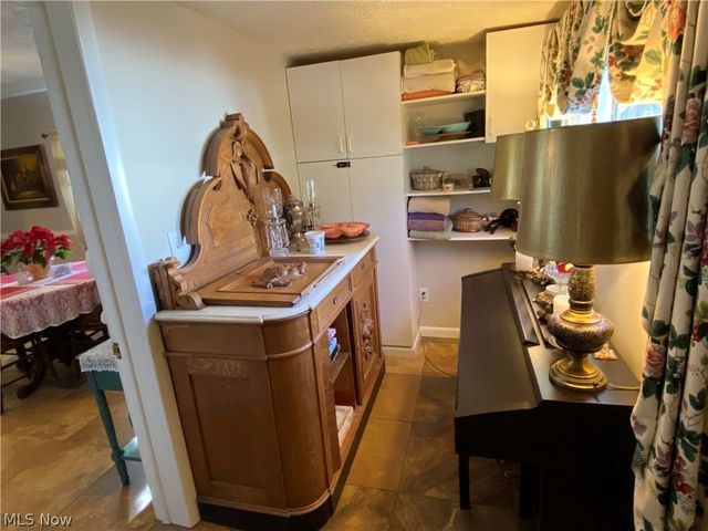 101 Ridgeway Street, Struthers, OH 44471