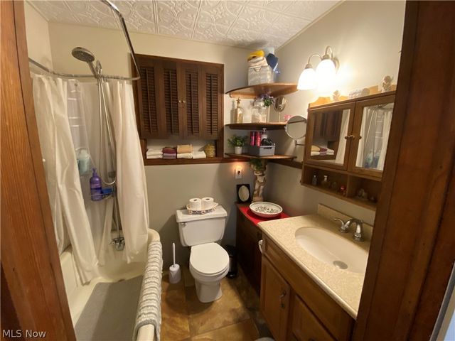 101 Ridgeway Street, Struthers, OH 44471