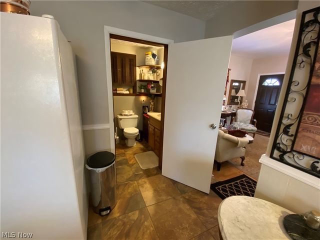 101 Ridgeway Street, Struthers, OH 44471