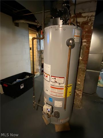 101 Ridgeway Street, Struthers, OH 44471