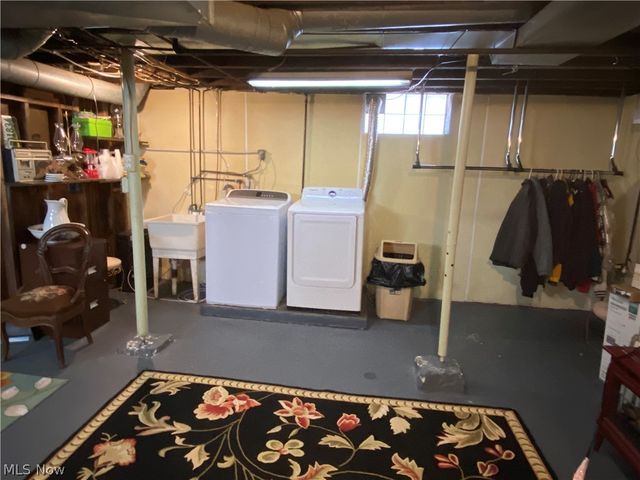 101 Ridgeway Street, Struthers, OH 44471