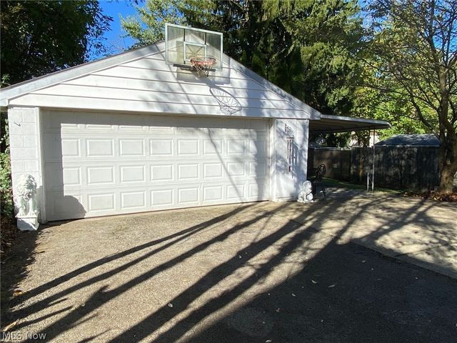 101 Ridgeway Street, Struthers, OH 44471