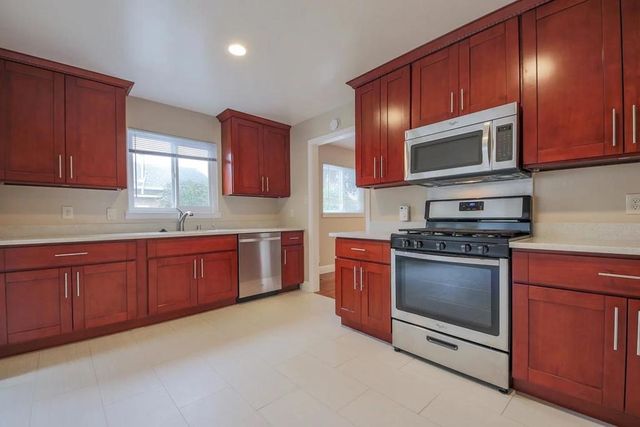 1159 Garden Street, East Palo Alto, CA 94303