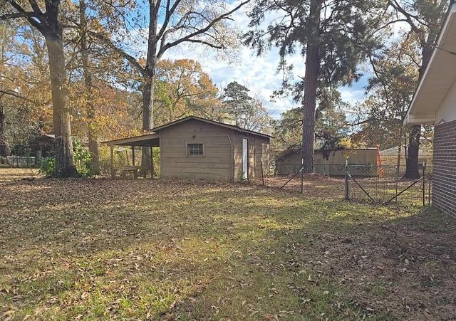 111 PAUL Street, Dry Prong, LA 71423