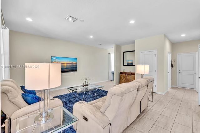 4353 Large Leaf Lane, Hollywood, FL 33021