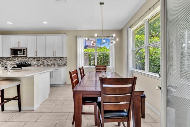 4353 Large Leaf Lane, Hollywood, FL 33021