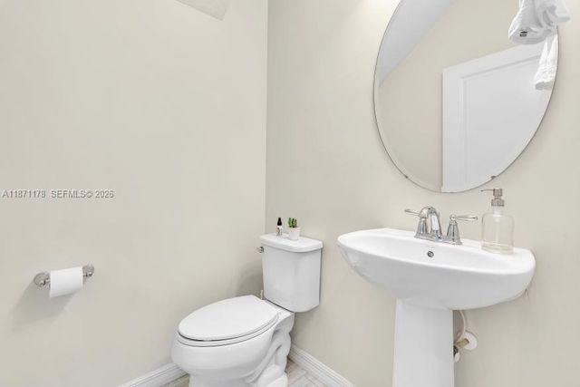 4353 Large Leaf Lane, Hollywood, FL 33021