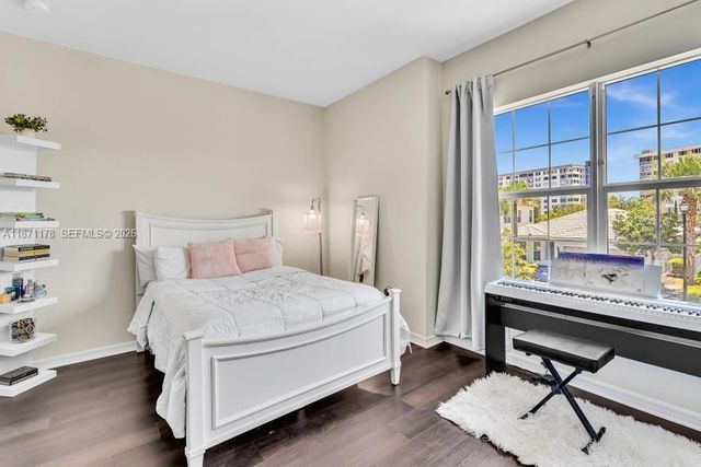 4353 Large Leaf Lane, Hollywood, FL 33021