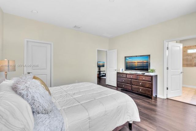 4353 Large Leaf Lane, Hollywood, FL 33021