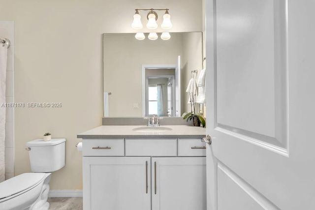 4353 Large Leaf Lane, Hollywood, FL 33021