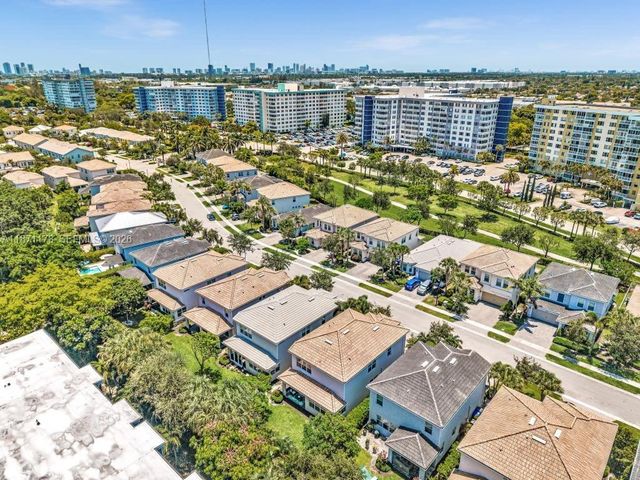 4353 Large Leaf Lane, Hollywood, FL 33021