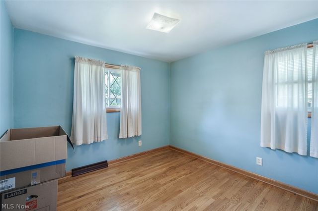 751 Dresden Drive, Hubbard, OH 44425