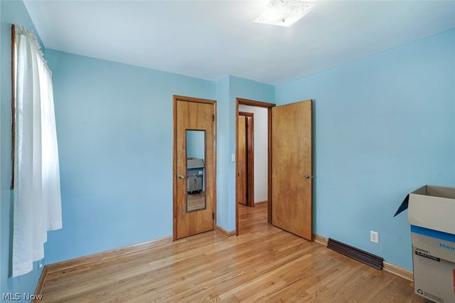 751 Dresden Drive, Hubbard, OH 44425