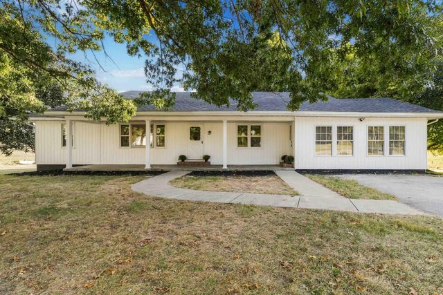 285 Kentucky 643, Waynesburg, KY 40489