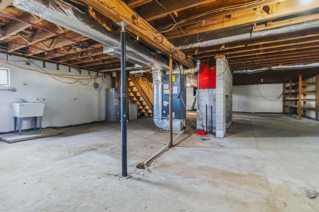 285 Kentucky 643, Waynesburg, KY 40489